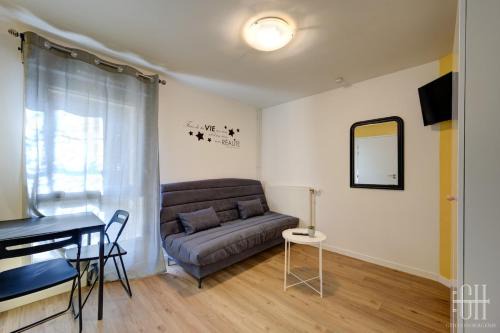 Saint-Pierre-des-Corps Apartamento | Mercure - Proche A10 -2 V -Parking- Rez-de-chaussée