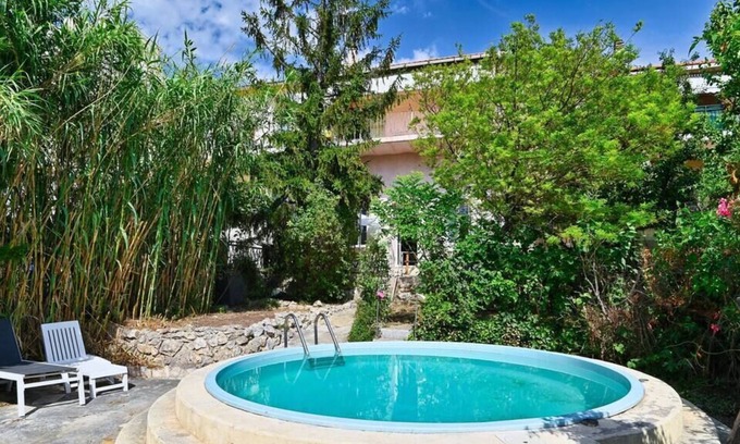 Bon-Secours Villa | MERLINO - Superb villa with swimming pool and garden