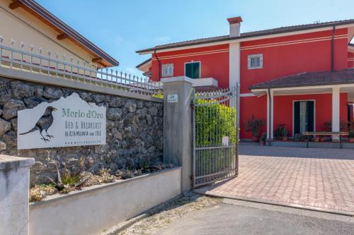 Carrara Cama Y Desayuno | Merlo d'Oro