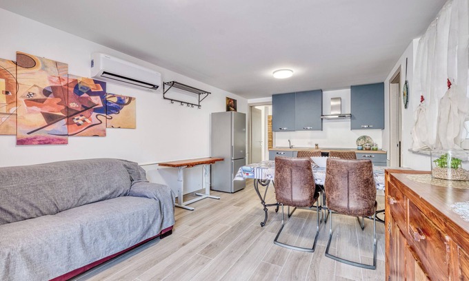Ceriale Apartamento | Merlo D - town center & private parking, Ceriale, Italy