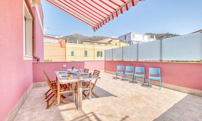 Ceriale Apartamento | Merlo E - town center & private parking, Ceriale, Italy