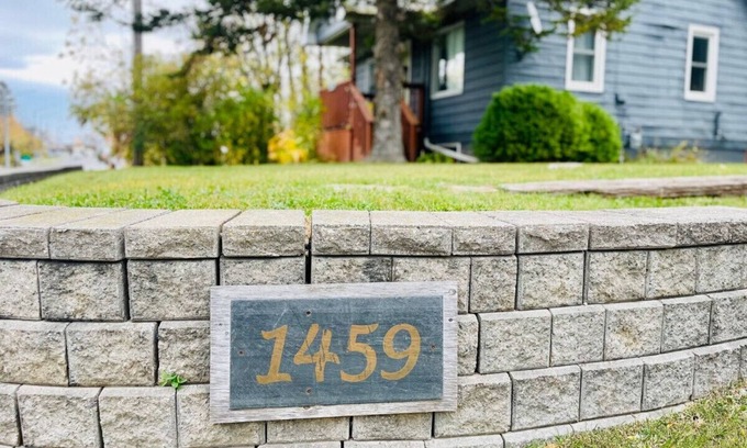 Niagara-on-the-Lake Cabaña | 🍷 Merlot Cottage at 1459: Your Cozy Escape in Niagara! 🌟