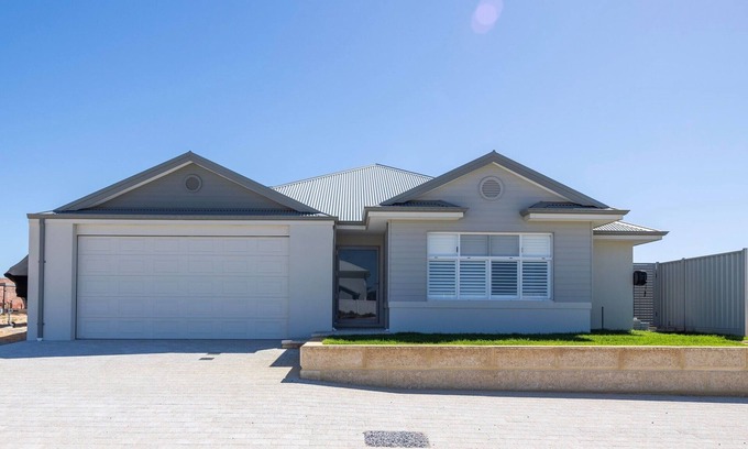 Jurien Bay Casa | Mermaid's Retreat: 4 BR, 2 BA House in Jurien Bay, Sleeps 8