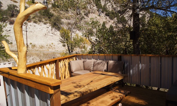 Buena Vista Cabina | Merrifield Homestead Cabins & Hotsprings