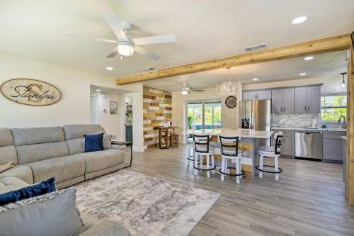 Hampton Homes Casa | Merritt Island Home with Spa - 8 Mi to Cocoa Beach!