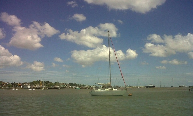 West Mersea Cabaña | Mersea Island Cottage by the beach and coast. August & September availability!