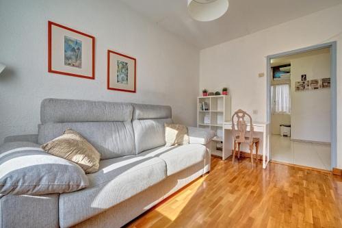 Centro histórico Apartamento | Mesón Pamplona by Clabao