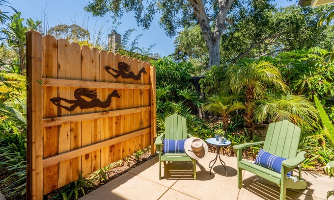 West Mesa Casa | Mesa Bliss - Tropical Oceanside Guest House on the Mesa