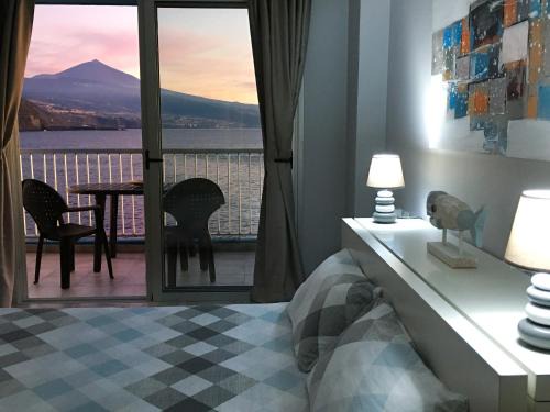 Tacoronte Apartamento | Mesa del Mar Sunset Dream vacational rental home