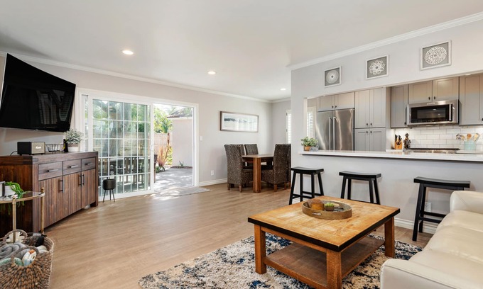 West Mesa Casa | Mesa Jewel: Private 3BR Home w/ Hot Tub, Yard & Walk to Beach