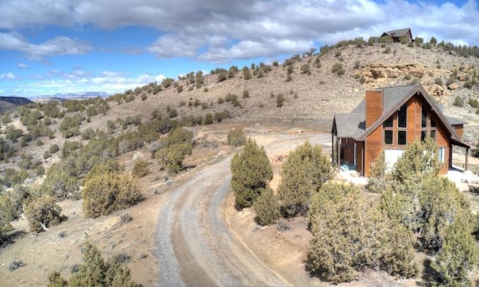 Mesa Casa | Mesa View House 2 bedroom house with amazing views of the Grand Mesa!