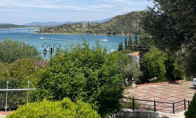 Ildır Koyu Apartamento | Mesmerizing Flat with Shared Pool in Cesme