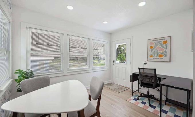 Lakeland Casa | Message us for Discounts! Pet & Budget Friendly