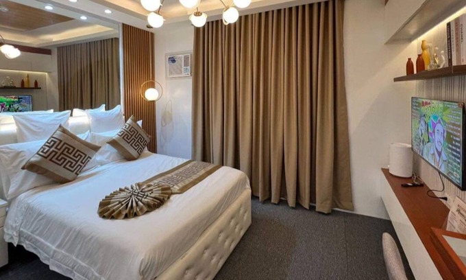 Poblacion District Condominio | Messatierra Garden Recidences