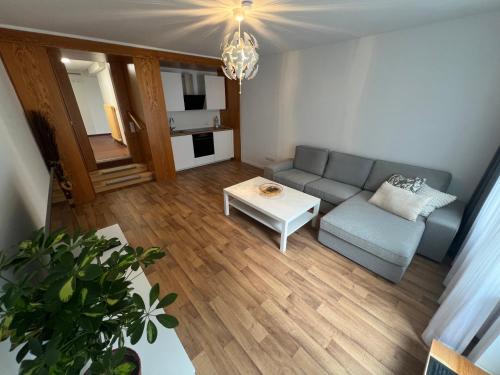 Tiefenbroich Apartamento | Messenahe Moderne Zwei-Zimmer-Wohnung 42qm