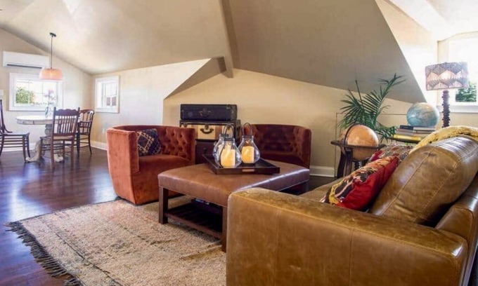 Mystic Apartamento | "Meteor": River View Penthouse in Downtown Mystic
