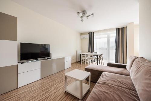 Targowek Apartamento | Metro Kondratowicza Spacious Apartment