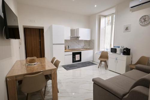 Vasto Apartamento | Metro, Railway Station - B&D House
