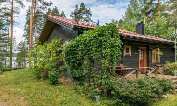 Lohja Casa | Metsä-iivari by Interhome