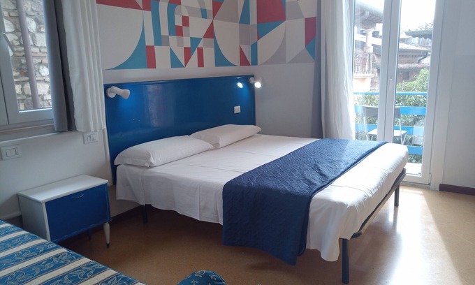 Sirmione Old Town Cama Y Desayuno | Meublè Adriana Vegan B&B