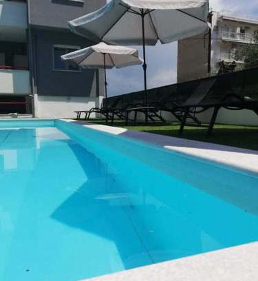 Nea Iraklitsa Apartamento | MGE Luxury house with pool