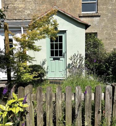 Peasedown Saint John Casa | Mi Casa, Su casa for the summer!