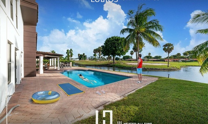 Miramar Casa | Miami Luxe: 5BR Retreat w/ Pool & Golf Views