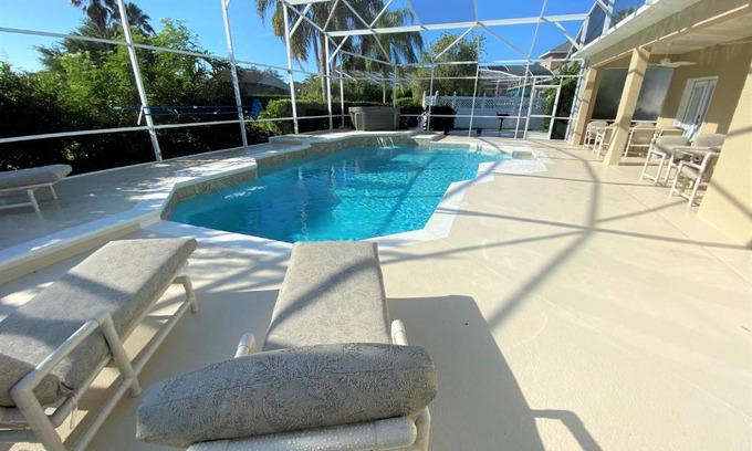 West Kissimmee Casa | Mickeys Pearl - Phenomenal 7BR with 4 Master Suites Privacy Pool & Hot Tub Gas BBQ - 2 miles to Disney