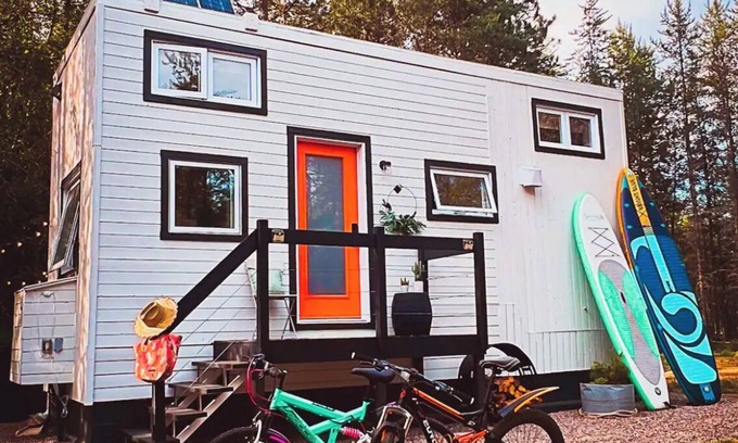 Mauricie Cabina | Micro house with spa, trails and wild river!