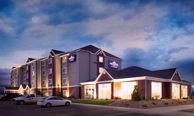 Naples Hotel | Microtel by Wyndham Vernal / Naples