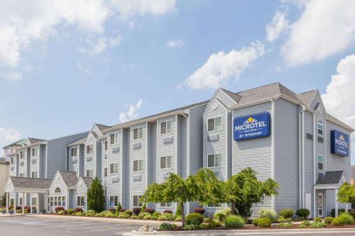 Elkhart Hotel | Microtel Inn and Suites Elkhart