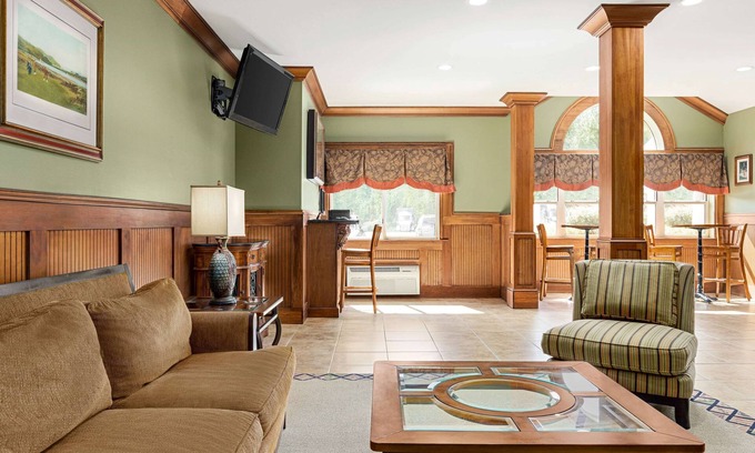 Woodstock Hotel | Microtel Inn & Suites by Wyndham Woodstock/Atlanta North