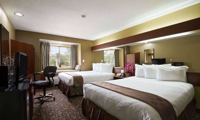 Lithonia Hotel | Microtel Inn & Suites by Wyndham Lithonia/Stone Mountain