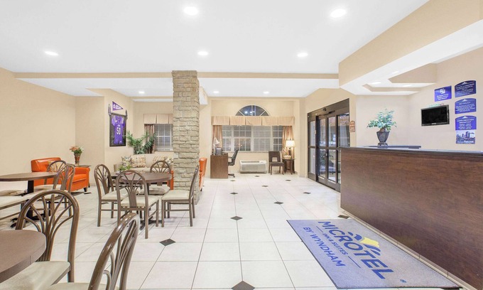 Conway Hotel | Microtel Inn & Suites by Wyndham Conway