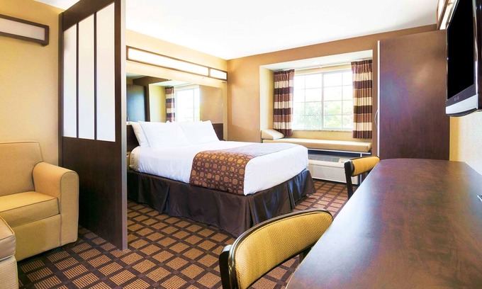Macon Hotel | Microtel Inn & Suites by Wyndham Macon