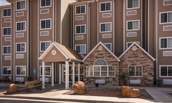 Pecos Hotel | Microtel Inn & Suites By Wyndham Pecos
