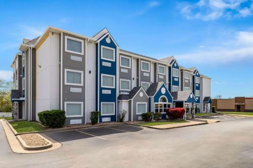 Tulsa Hotel | Microtel Inn & Suites by Wyndham Tulsa - Catoosa Route 66