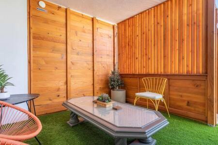 Ladera Heights Apartamento | Mid Century 1BR Apt w Patio Near LAX Playa Vista Beach