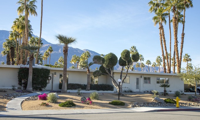 Araby Commons Condominio | Condominio Mid Century de 3 habitaciones en South Palm Springs