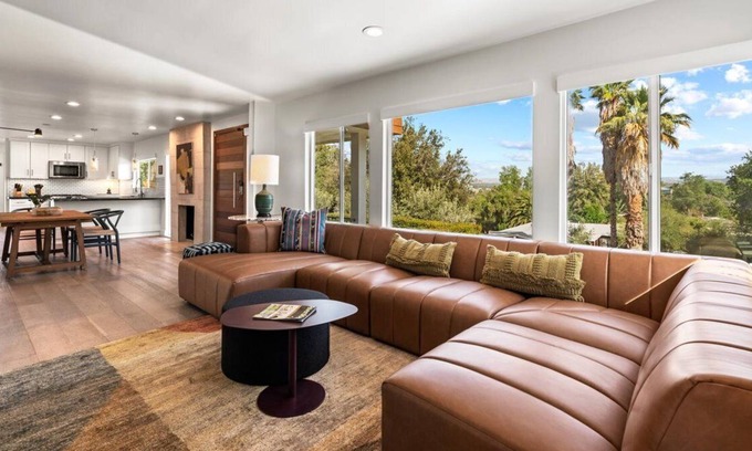Downtown Riverside Casa | Mid Century Hilltop Getaway (Upstairs House Only)