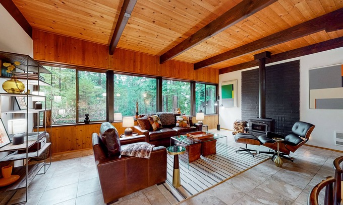Gualala Casa | Mid-century home in the redwoods with expansive deck, garden & woodstove