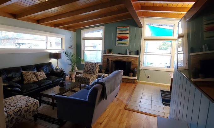 Norton Shores Casa | Mid Century Modern home 2 minutes from the beach and trails close to everything!