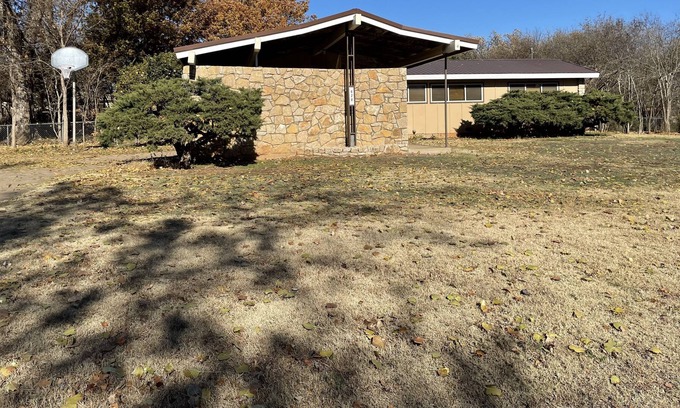 Stillwater Casa | Mid-Century Modern, 3 miles to OSU