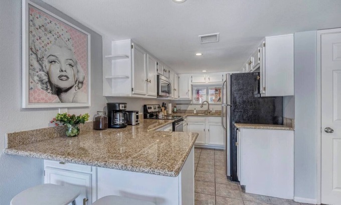 Alhambra Condominio | Mid-Century Modern in the heart of Phoenix!