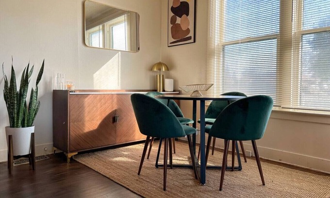 Visalia Casa | Mid-Century Modern retreat