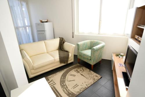 Cantu Apartamento | Mid Mod