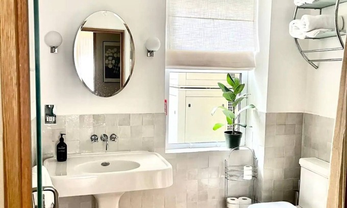 Farringdon Condominio | Midcentury apartment in the heart of London