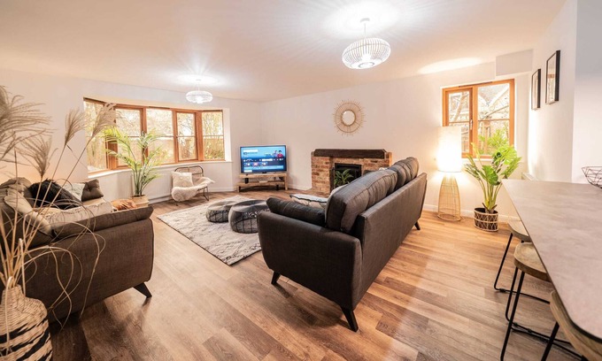 Didcot Casa | Middle Ashbrook - up to 6 bed - 3.5 bathrooms