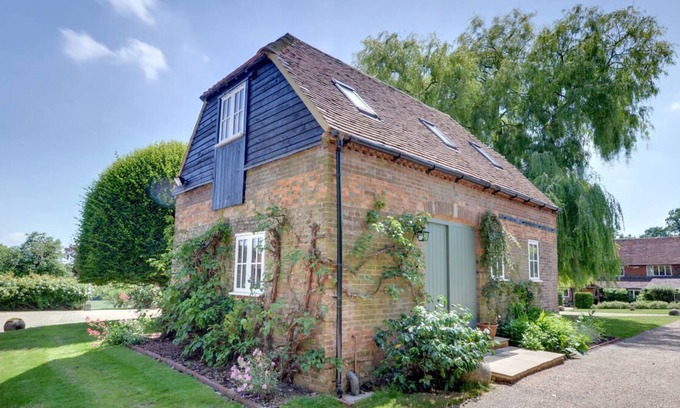 Leigh Casa | Middle Barn in the beautiful Tonbridge