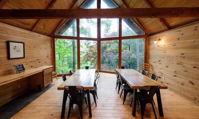 Slade Casa | Middle Fork Lodge - Great for Family Reunions